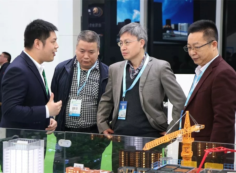 2019第12届武汉建博会-武汉市城建局总工刘卫国、节能处杨建春处长、建筑工业化办童明德副主任